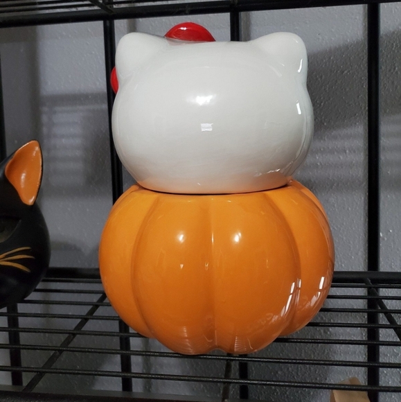 Blue sky Hello Kitty Large Halloween Pumpkin Cannister Cookie jar - Picture 8 of 11